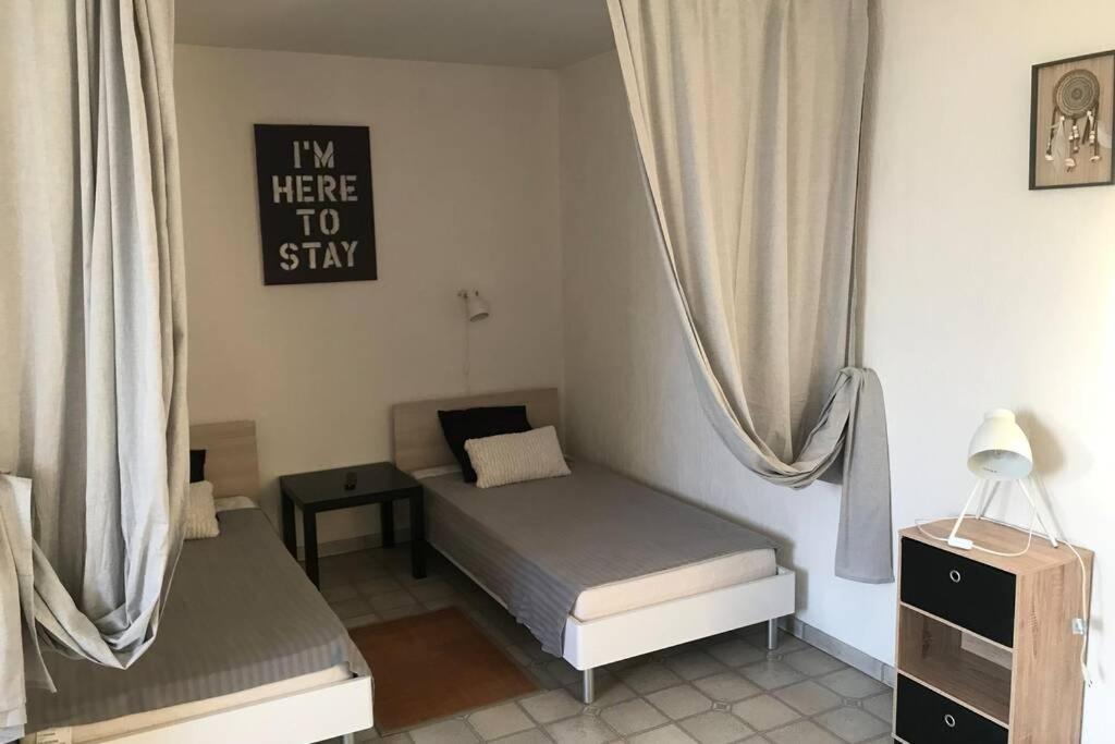Studio Meuble Classe 2 Etoiles - 30M² Gréoux-les-Bains المظهر الخارجي الصورة